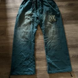 amiri sweats size small