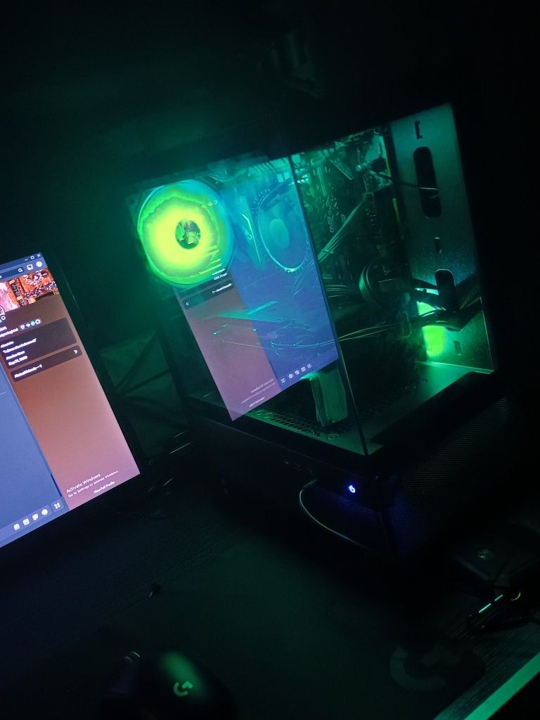 Gaming PC+Keyboard And Mouse+Monitor