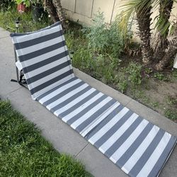 Brand new portable beach lounge chairs