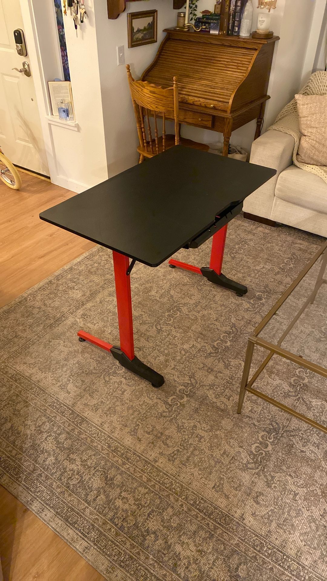 [FREE] Gaming Desk