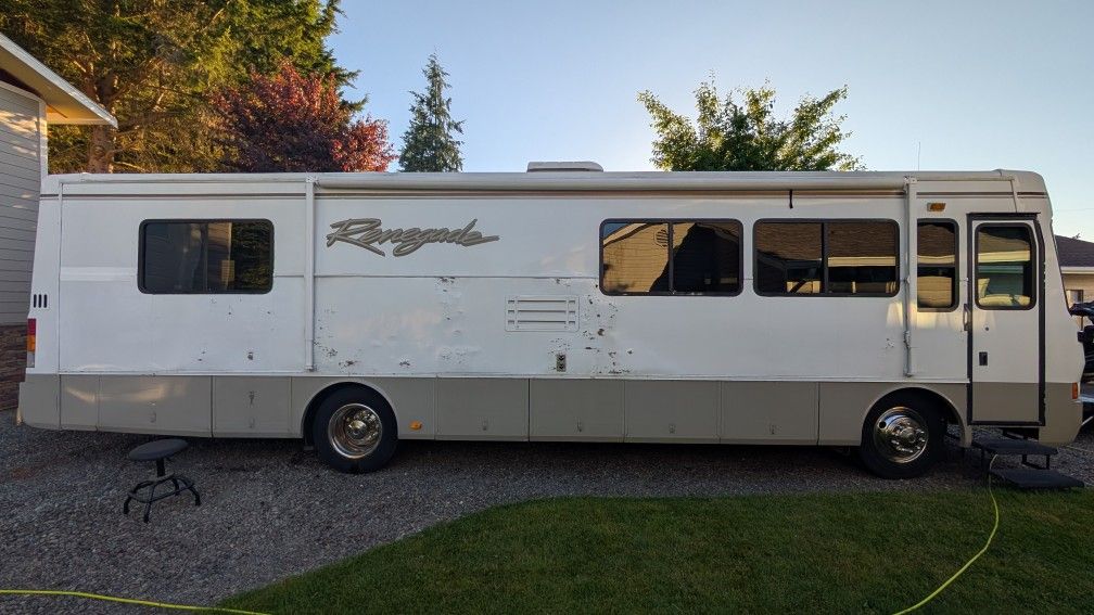 2000 Harney motorcoach Renagade
