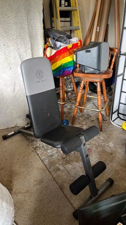 Gold’s Gym Weight Bench