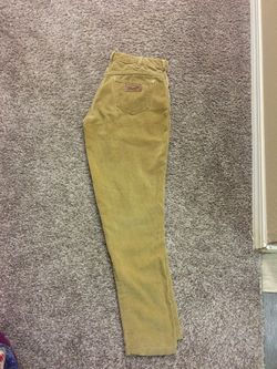 Wrangler Khakis Size S/P - free with purchase