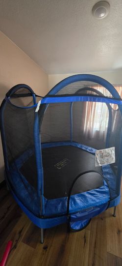 7ft trampoline