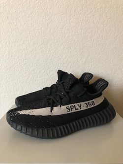 Men’s Adidas Yeezy 350 V2. Core Black White Oreo (Size 7.5)