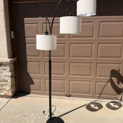 3 Head Floor Lamp In Matte Black