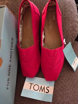 womens Toms