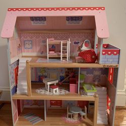 Kid craft Doll House