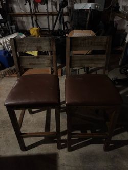 Bar Stool Set