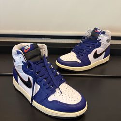 New with box Jordan Retro 1 Sz 10