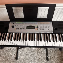 Yamaha Keyboard 