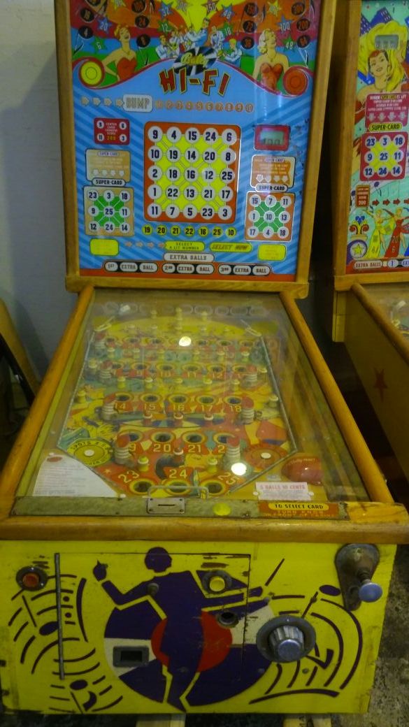 Bally's HI FI pinball machine (1954)