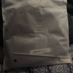 Essential Beanie Black With Tags