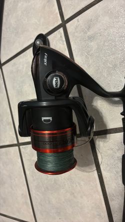 Fishing rod and reel penn 6000 4+1