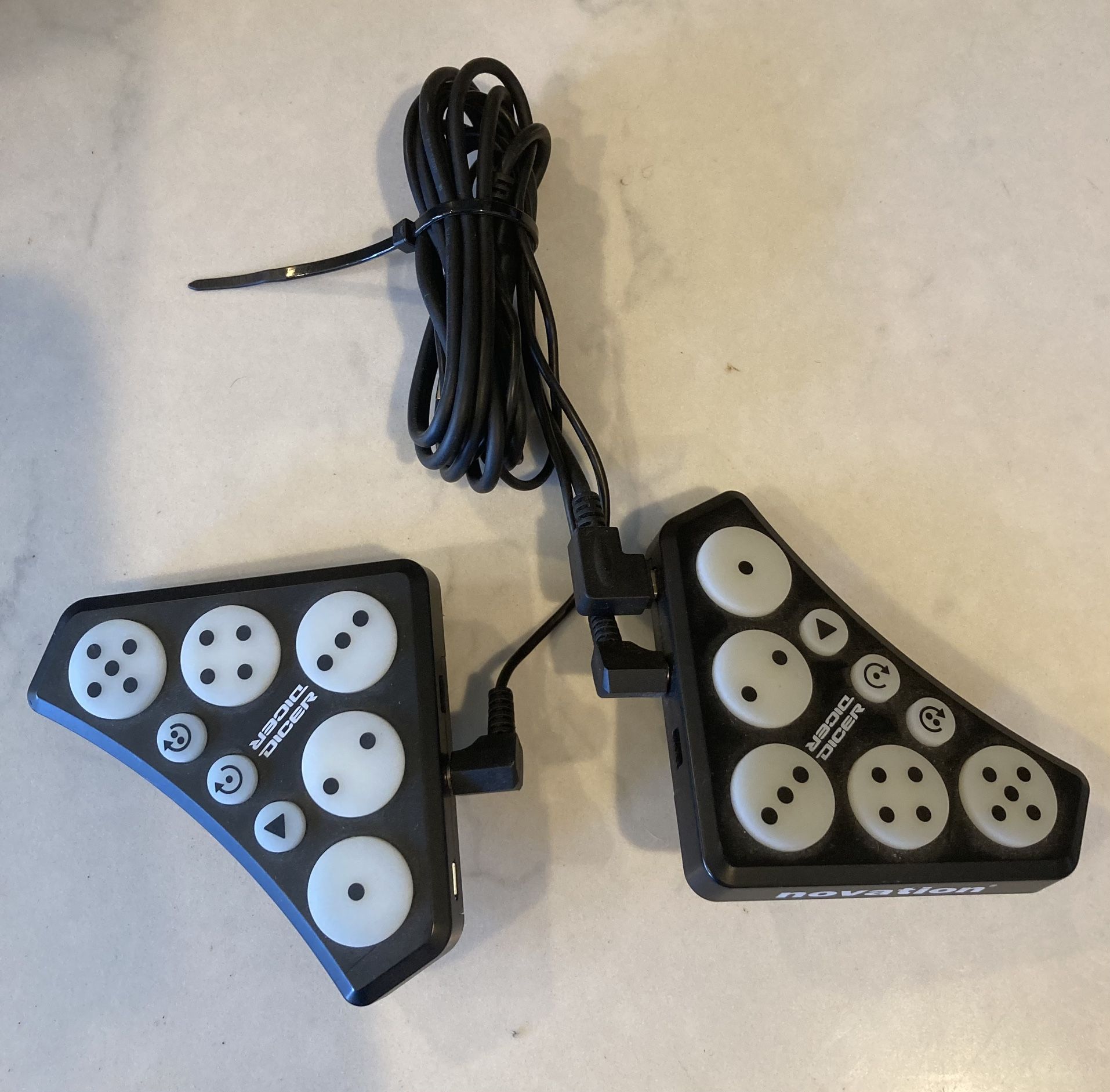 Novation Dicer DJ Turntable Controllers~Technics SL-1200