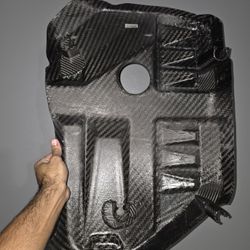 G8X Dry Carbon Fiber Full Size Engine Cover

