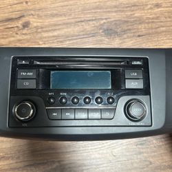 Nissan radio