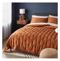 Full/Queen TENCEL  Comforter and Sham Set Copper Threshold: 320 Thread Count, Cooling, Midweight Fabric Retail $99, our price $59