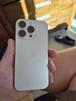 Apple iPhone 16 Pro
