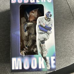 Mookie bobblehead