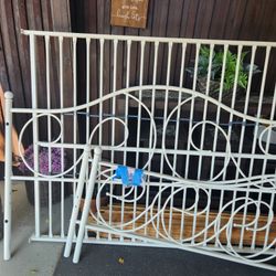 Full Size White Daybed