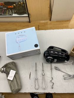 Smeg Black Retro Style Electric Hand Mixer