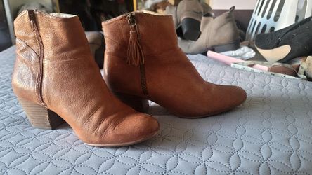 Woman's Boots