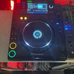 CDJ-2000 pair