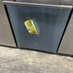 Frigidaire Professional Dishwasher In Stainless Steel New Open Box