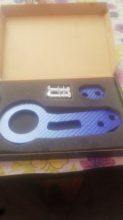 Rear tow hook