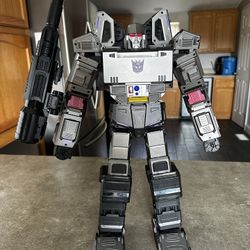 Robosen Megatron