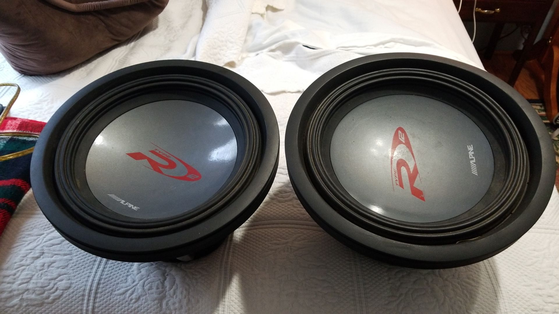 Alpine type r 12 subwoofers