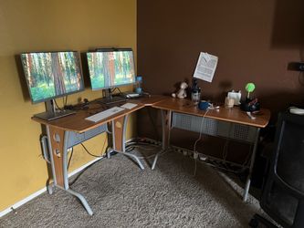 L-shaped corner computer desk