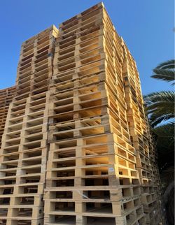 Wood pallets 4 sale