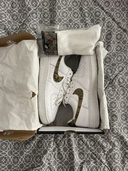 Air Force 1 “Ivory Snake” + Socks