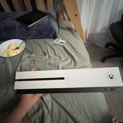 XBOX 1 s With Two Controllers And 4 Extra Games