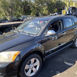 Dodge caliber 2010 runs and drives good