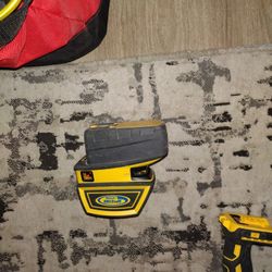 Spectra Laser LT52 Self Leveling 5 Point & Cross Line Laser Level