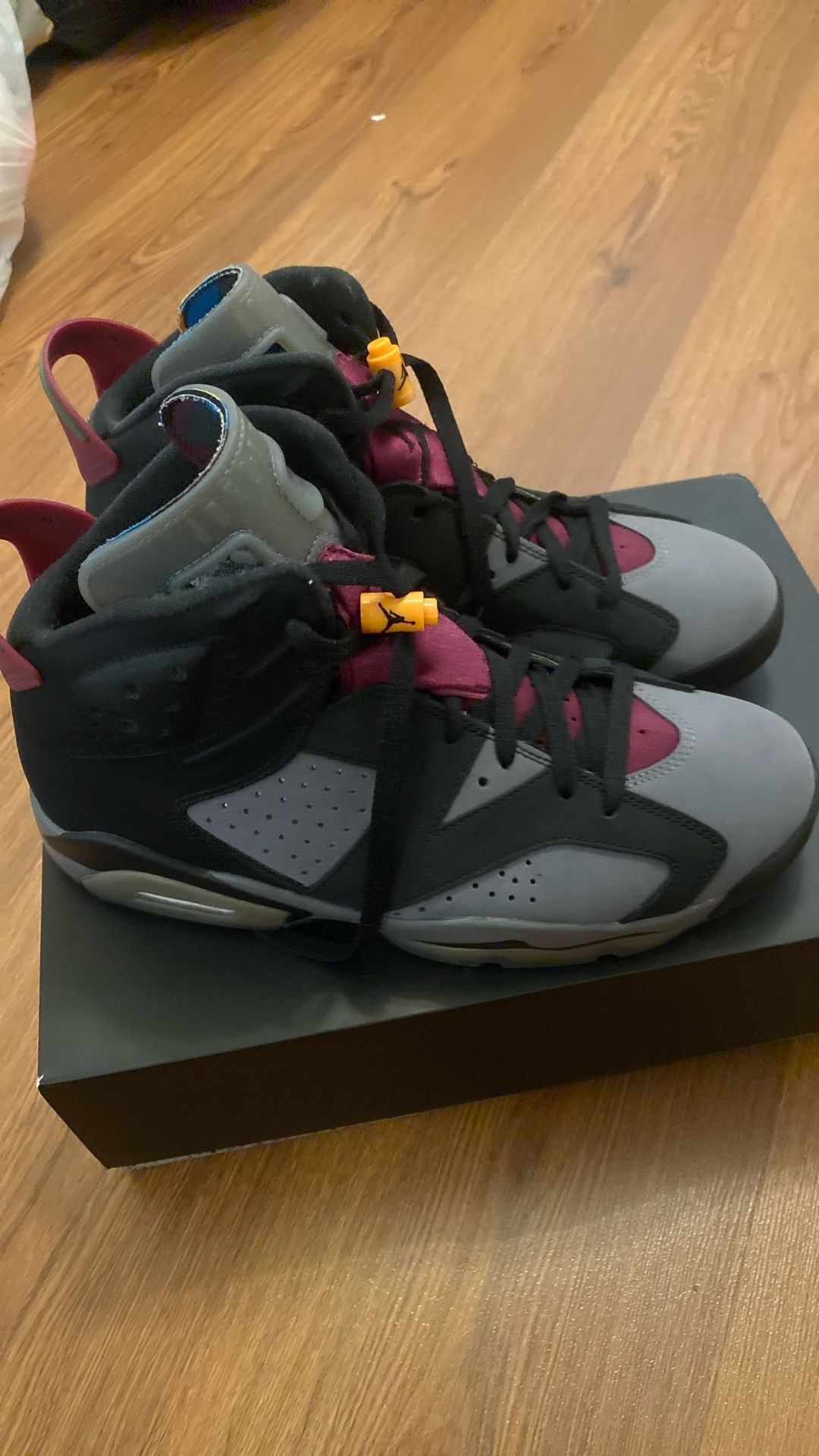 Nike Air Jordan Retro Bordeaux Size