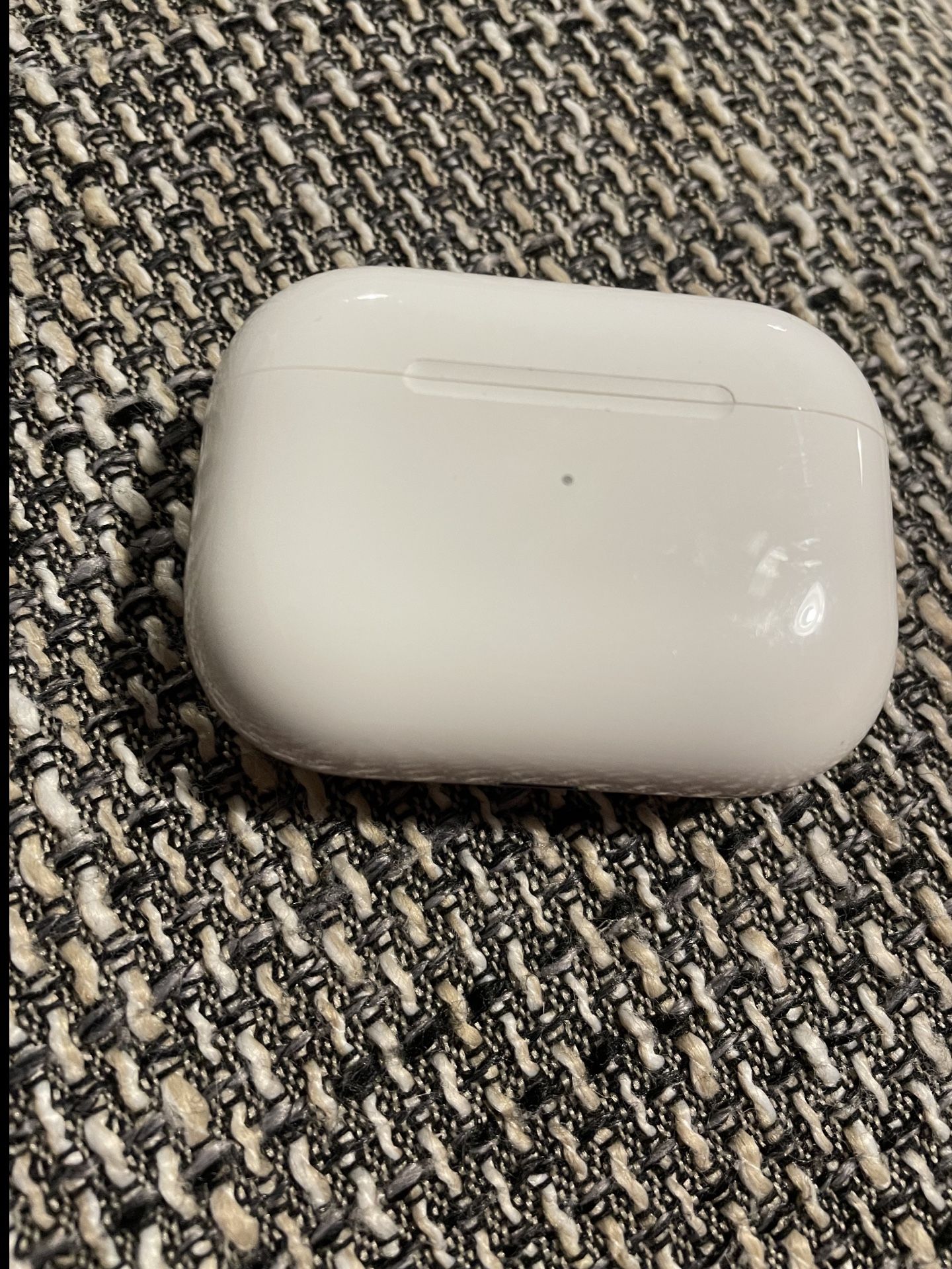 Apple AirPod Pro Charging Case