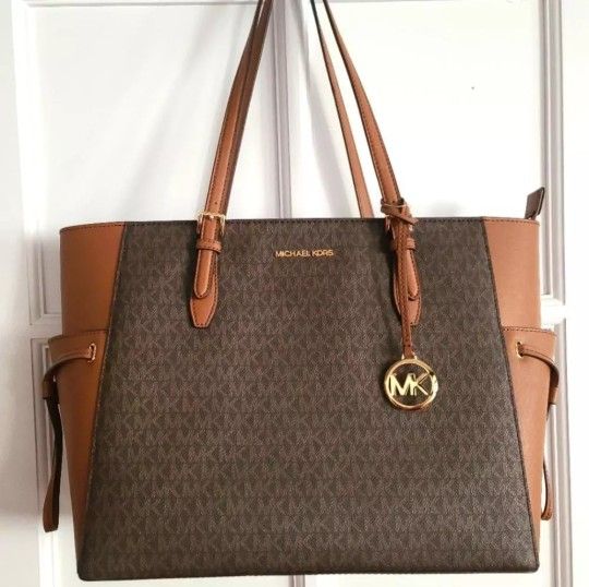 Michael Kors Gilly Large Brown Travel Drawstring Tote Bag New
