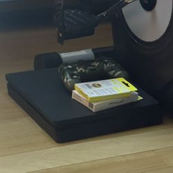 Ps4 pro With Controller