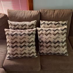 Throw Pillows 