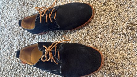 2 Brand New Men’s Black & brown Shoes with Brown Laces – Size 8 |single for 20$ & both for 30$
