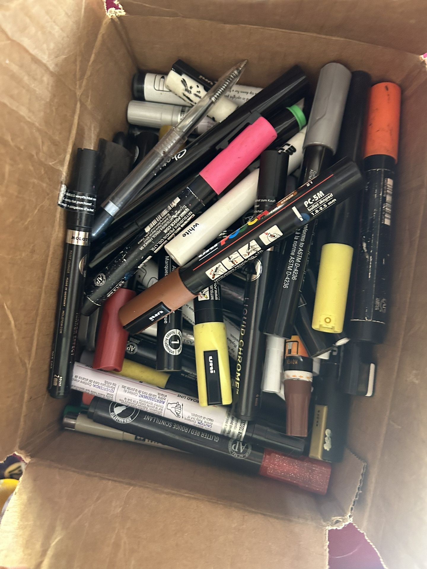 Paint Markers Lot