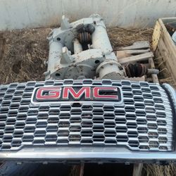21/22 GMC Denali Grill Oem