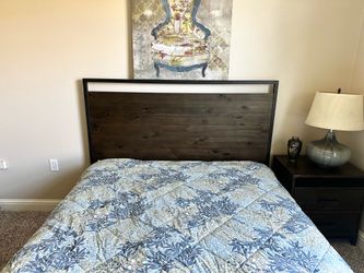 Solid Wood Queen Bed. Dresser and Nightstand from Macys!