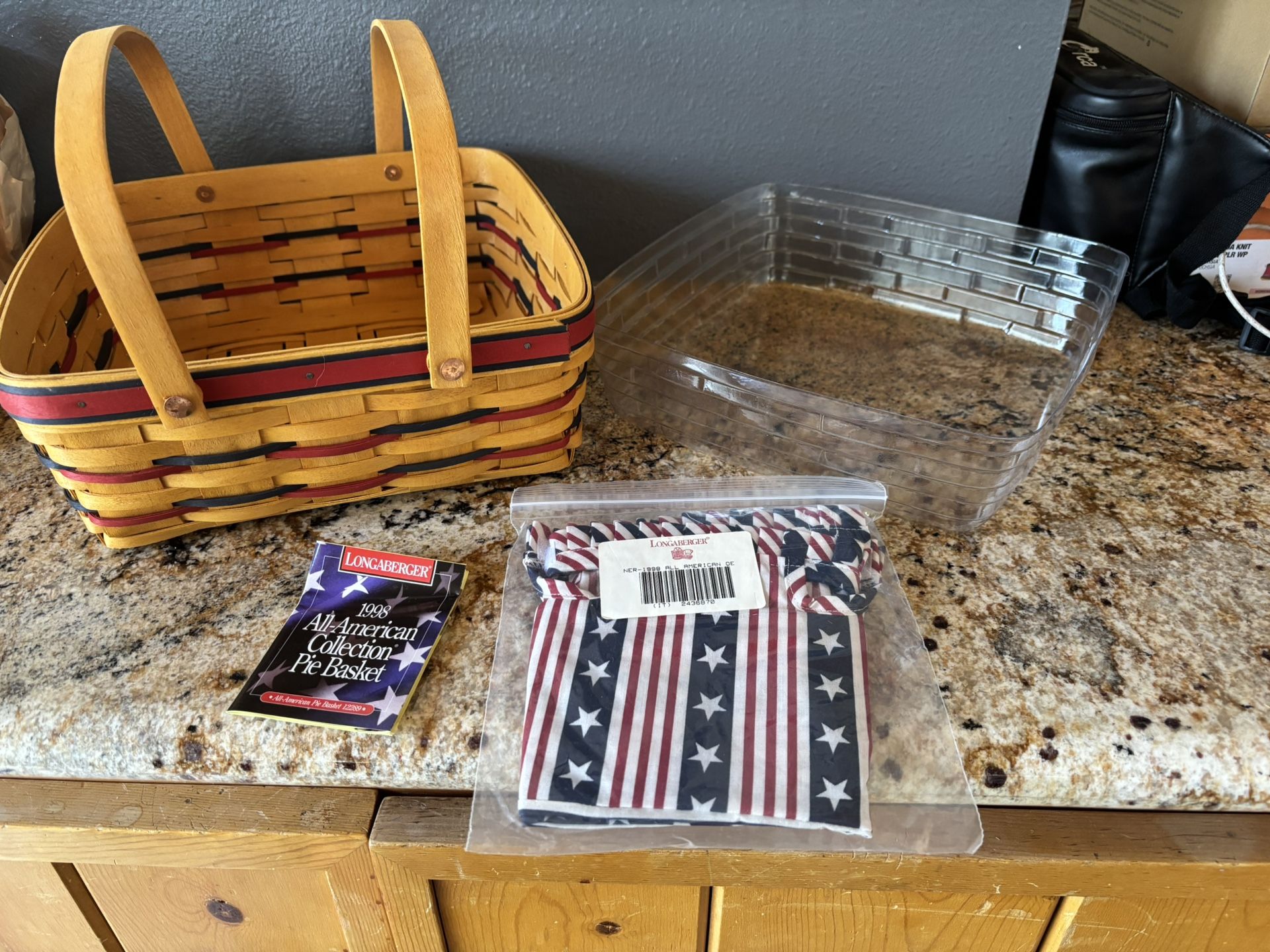 Longaberger 1998 Vintage NWT All American Pie Basket Combo