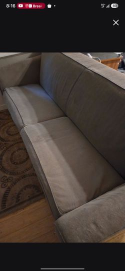 Solid wood frame well build couche