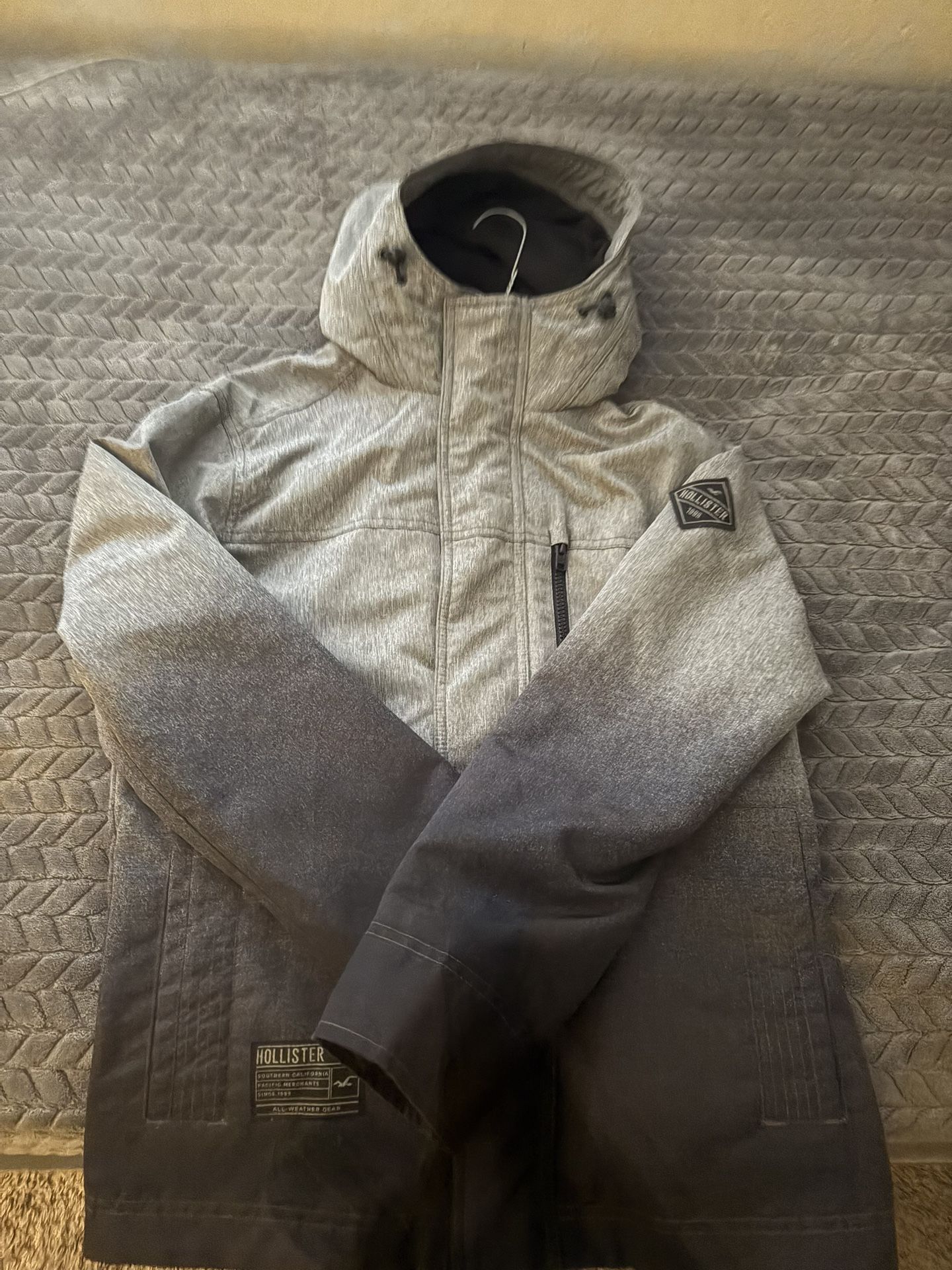 Jackets & Sweaters 